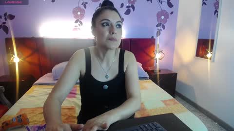 Zuzana21 online show from December 4, 8:18 pm