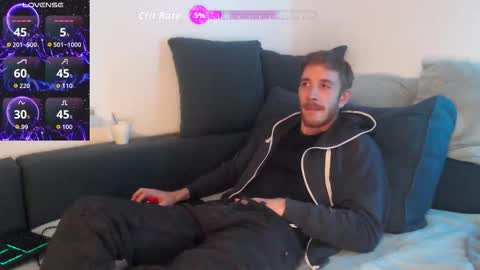 Zuzmoe online show from December 15, 10:47 pm