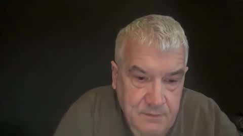 Snapshot of zwickauer1969 chatting on October 6, 6:11 am zwickauer1969 online show from October 6, 6:11 am