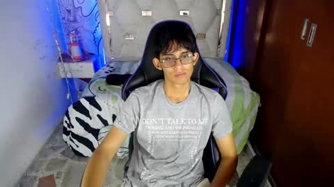 Snapshot of zxvn_n chatting on June 7, 1:04 pm ZX online show from June 7, 1:04 pm