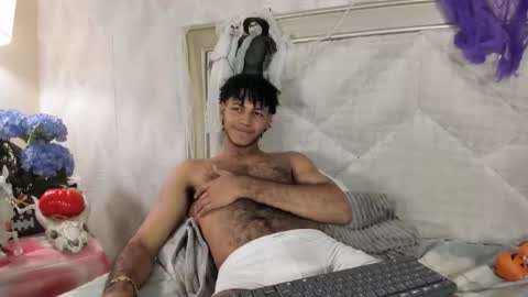 zyan_moreno online show from October 21, 5:35 pm