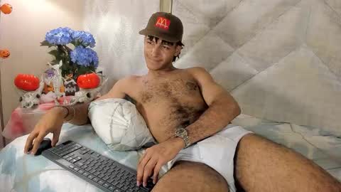 zyan_moreno online show from October 27, 2:10 pm