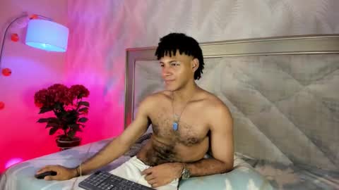 zyan_moreno online show from November 2, 2:08 pm