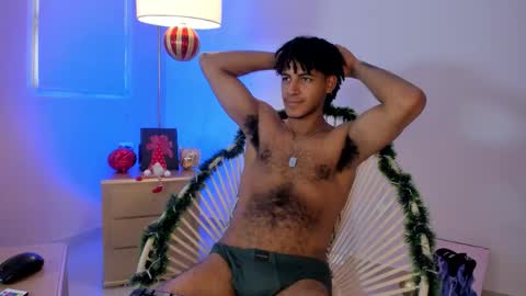 zyan_moreno online show from December 3, 6:17 pm