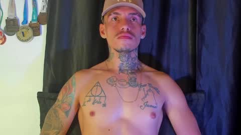 zyon garcia online show from December 15, 12:29 am