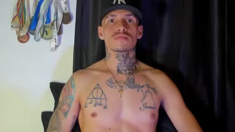 zyon garcia online show from February 18, 5:42 pm