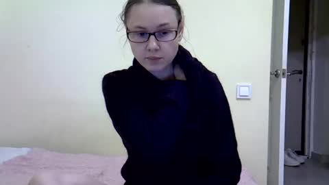 Snapshot of zyuhre chatting on December 3, 9:23 pm Zyuhre online show from December 3, 9:23 pm