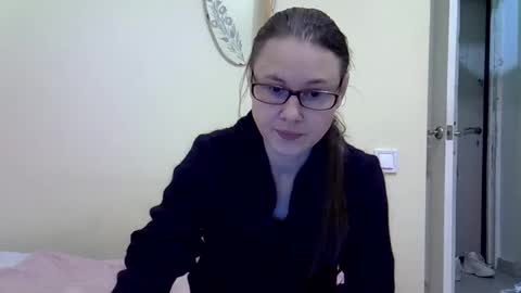 Snapshot of zyuhre chatting on December 7, 10:06 pm Zyuhre online show from December 7, 10:06 pm