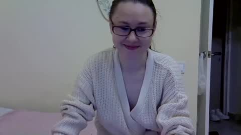 Snapshot of zyuhre chatting on December 28, 3:26 am Zyuhre online show from December 28, 3:26 am