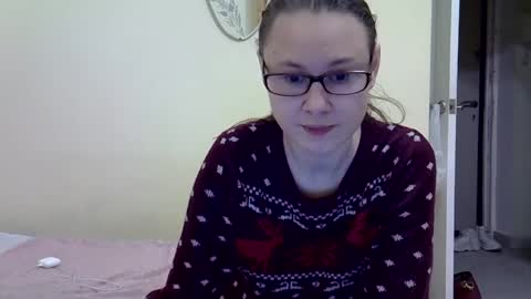 Snapshot of zyuhre chatting on December 29, 1:56 am Zyuhre online show from December 29, 1:56 am