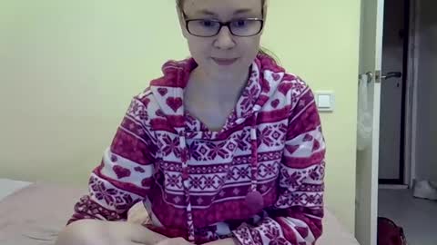 Snapshot of zyuhre chatting on December 31, 12:21 am Zyuhre online show from December 31, 12:21 am