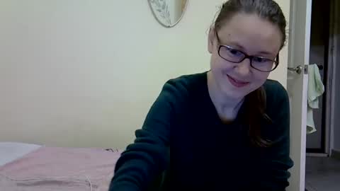 Snapshot of zyuhre chatting on February 1, 10:23 pm Zyuhre online show from February 1, 10:23 pm
