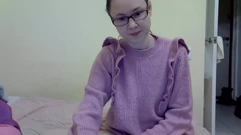 Snapshot of zyuhre chatting on February 17, 9:30 pm Zyuhre online show from February 17, 9:30 pm