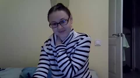 Zyuhre online show from October 13, 1:11 pm