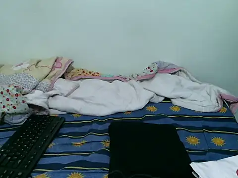 cutte aleeshaa online show from October 3, 5:26 am