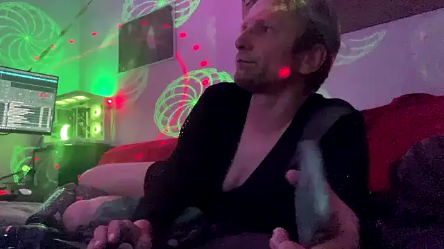 davidgntxxxxx online show from June 16, 8:44 pm