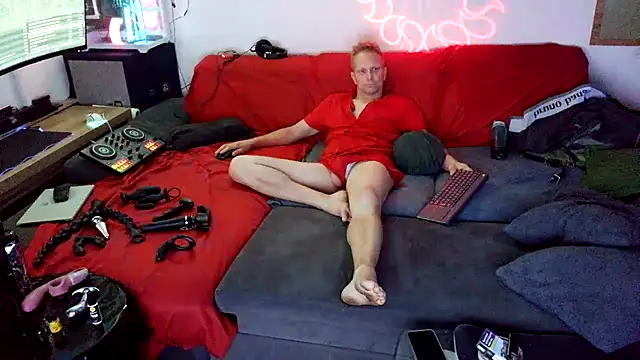 Snapshot of davidgntxxxxx chatting on July 22, 7:27 pm davidgntxxxxx online show from July 22, 7:27 pm
