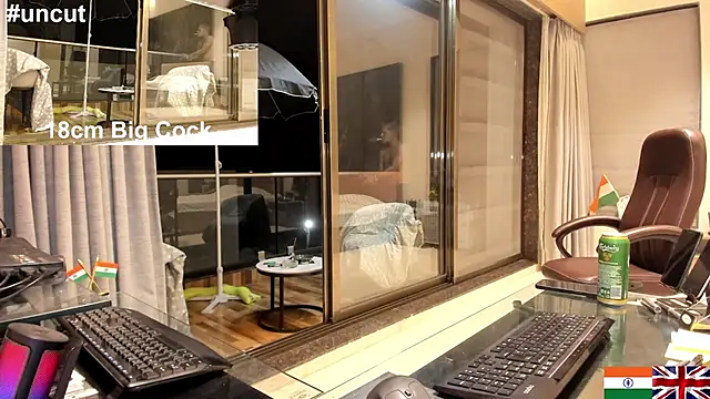 OnlineBossUK online show from February 21, 9:00 pm