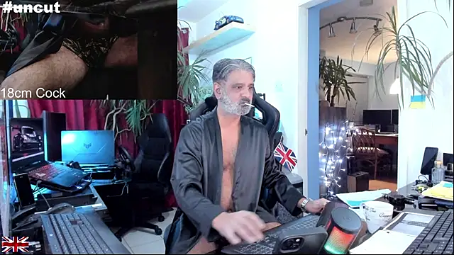 OnlineBossUK online show from October 24, 9:55 pm