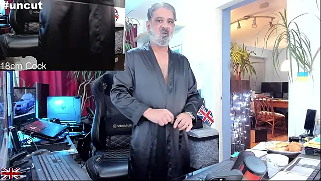 OnlineBossUK online show from October 28, 8:44 pm