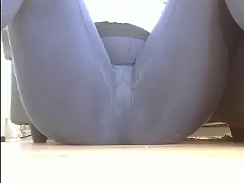 Squirtlady38 online show from December 12, 11:50 am