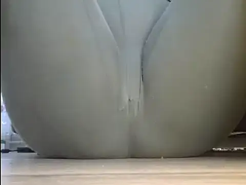 Squirtlady38 online show from December 17, 11:39 am