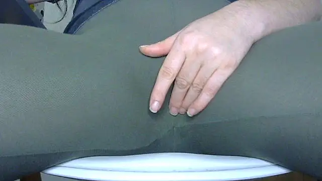 Squirtlady38 online show from November 9, 12:42 am