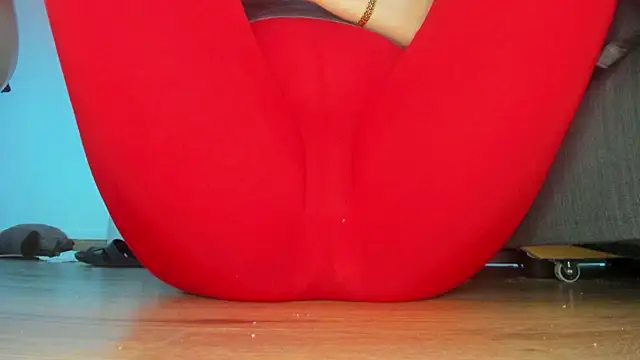 Squirtlady38 online show from June 13, 6:17 pm