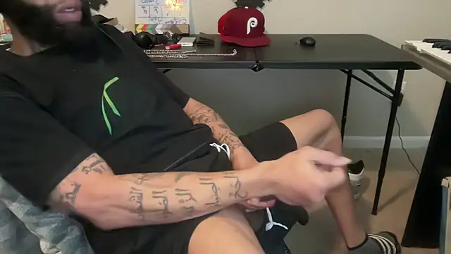 ANAKONDA KIING online show from December 3, 2:38 pm