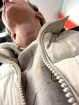 angelmommu online show from November 26, 11:00 am