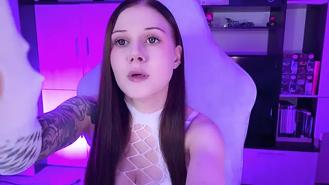 jasminevine online show from January 11, 4:57 pm