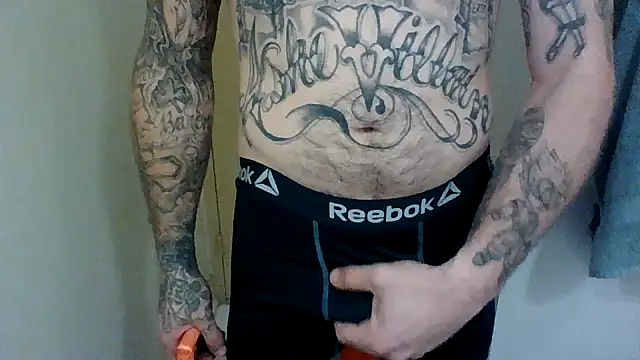 Snapshot of DADDY_KANE8--- chatting on January 2, 4:35 pm DADDY KANE8--- online show from January 2, 4:35 pm