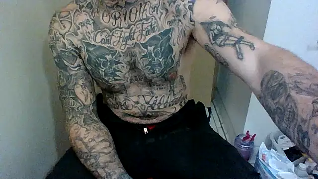 Snapshot of DADDY_KANE8--- chatting on January 14, 4:47 am DADDY KANE8--- online show from January 14, 4:47 am