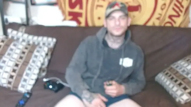 Snapshot of DADDY_KANE8--- chatting on February 18, 3:21 pm DADDY KANE8--- online show from February 18, 3:21 pm