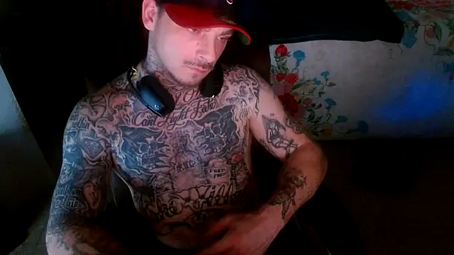 Snapshot of DADDY_KANE8--- chatting on February 19, 9:33 pm DADDY KANE8--- online show from February 19, 9:33 pm