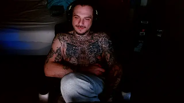 Snapshot of DADDY_KANE8--- chatting on March 8, 4:16 am DADDY KANE8--- online show from March 8, 4:16 am