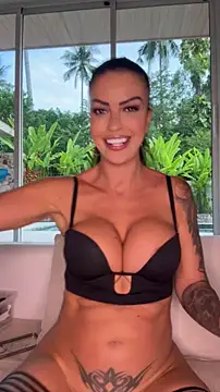 Helena Karel online show from June 14, 11:23 am