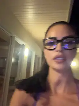 Helena Karel online show from July 11, 1:36 pm