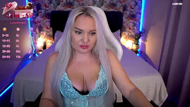 Snapshot of MissyMartinez chatting on November 7, 3:56 pm MissyMartinez online show from November 7, 3:56 pm