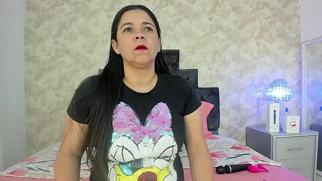 elizabeth coleman online show from October 19, 9:04 pm