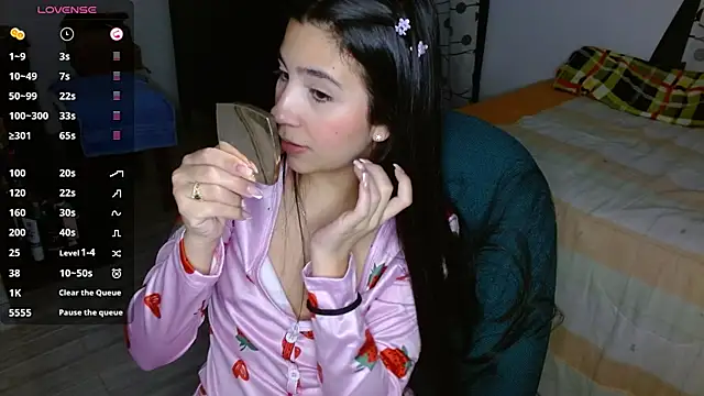 mia  lopez  online show from December 16, 10:56 pm