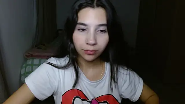 mia  lopez  online show from September 27, 3:33 am