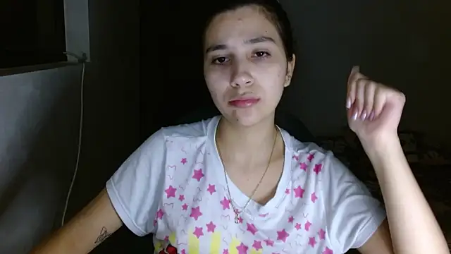 mia  lopez  online show from June 5, 3:57 am