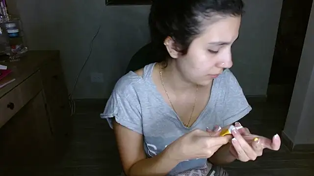 mia  lopez  online show from June 30, 4:13 am