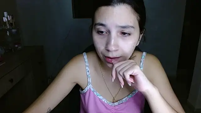 mia  lopez  online show from July 11, 4:04 am