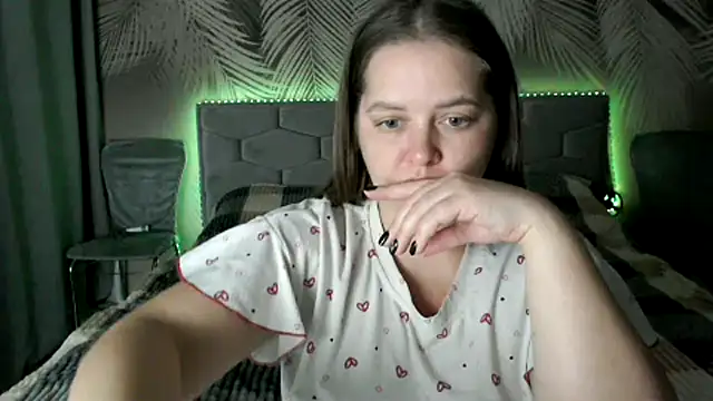 uliastar online show from October 4, 7:17 am