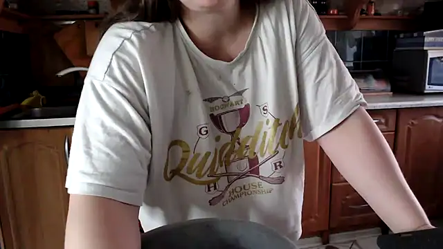 uliastar online show from March 30, 7:20 am