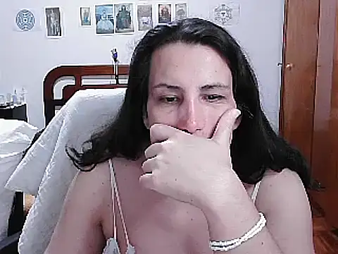 LauraVicttoria361215 online show from March 11, 11:37 pm