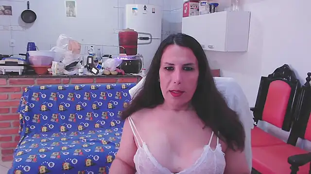 LauraVicttoria361215 online show from September 14, 1:10 pm