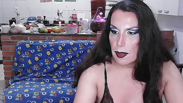 LauraVicttoria361215 online show from December 19, 1:34 am